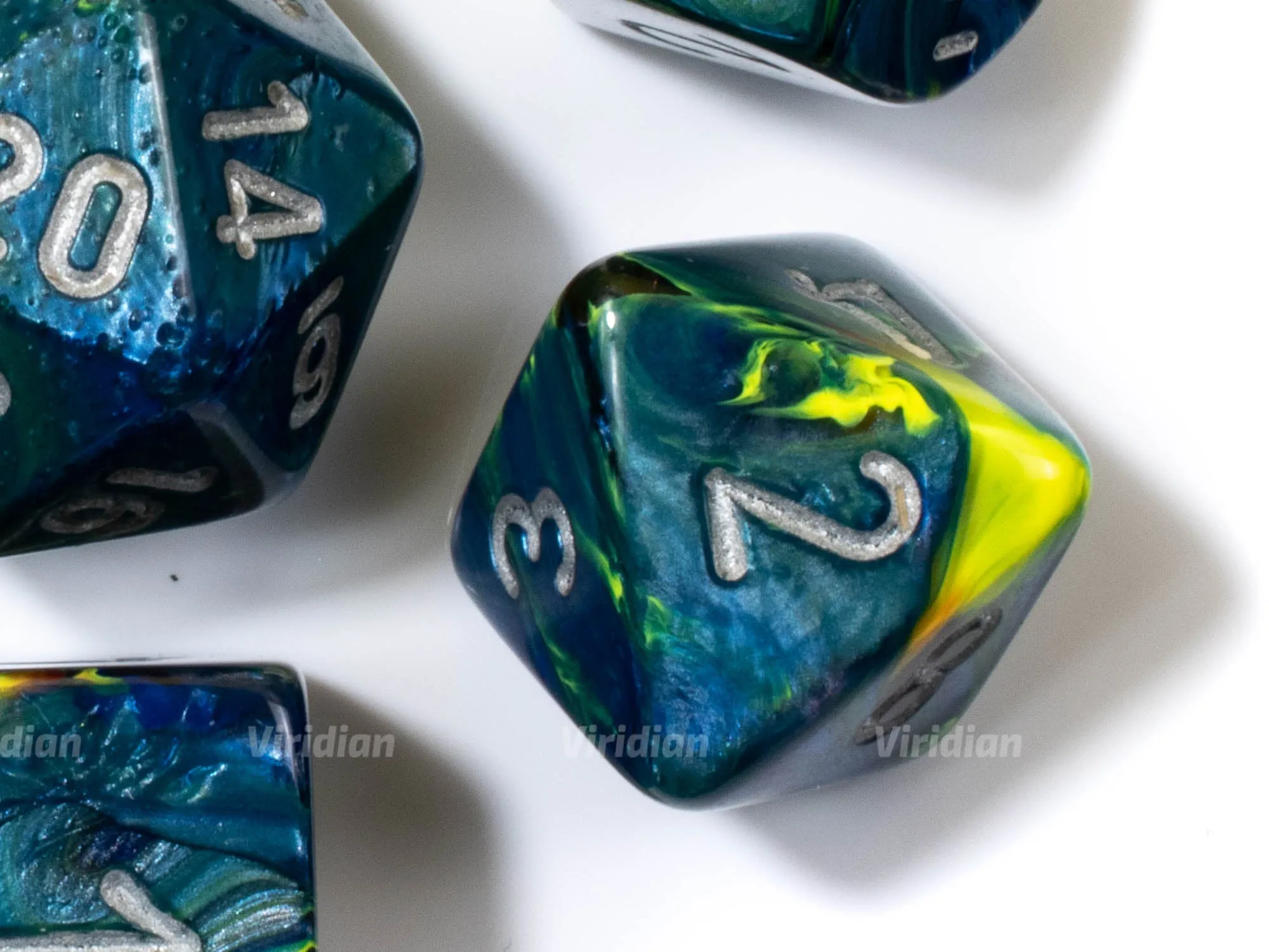 Festive Green & Silver | Green, Blue, Yellow | Chessex Dice Set (7)